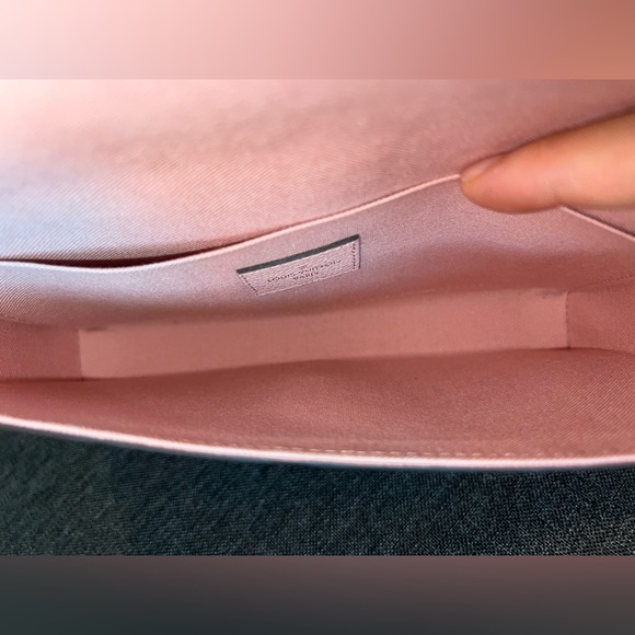 Louis Vuitton Pochette Felicie Empreinte Rose Poudre - Picture 14 of 17